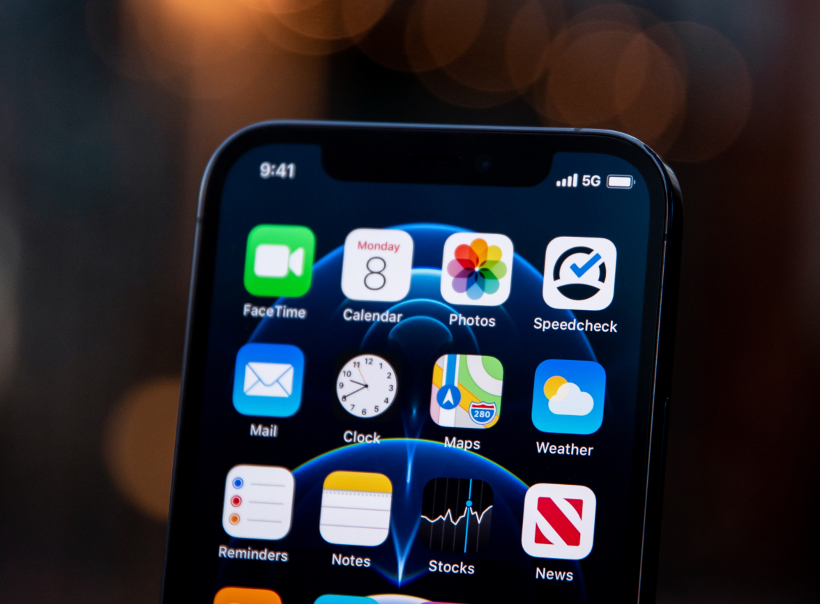 池州苹果手机维修分享为什么 iPhone 12 在冬季会自动关机 